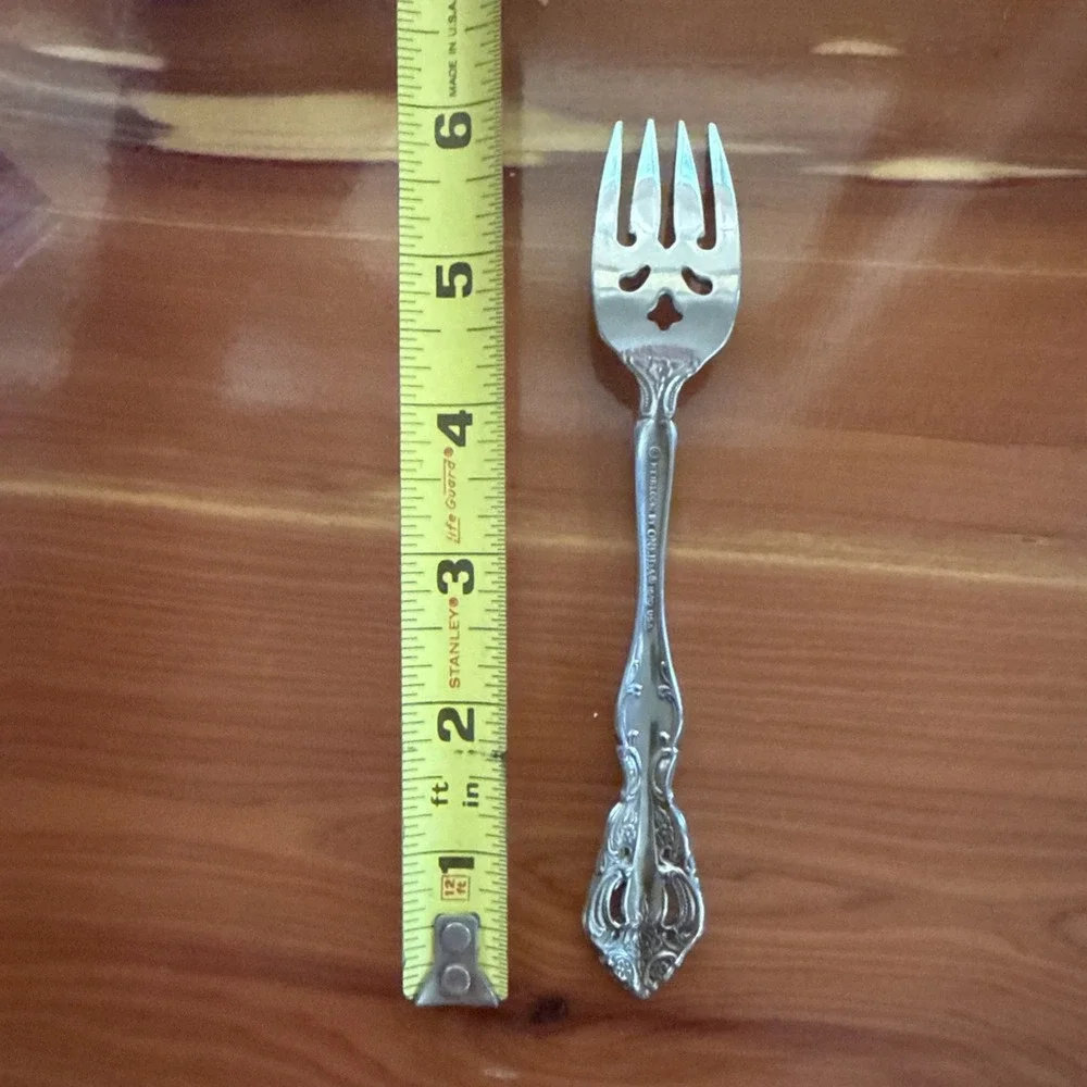 Oneida Michelangelo Heirloom Stainless Steel 18/10 Flatware Salad Forks Set Of 3